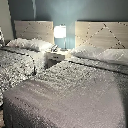 Deluxe Inn & Suites - Long Island City Nyc-3